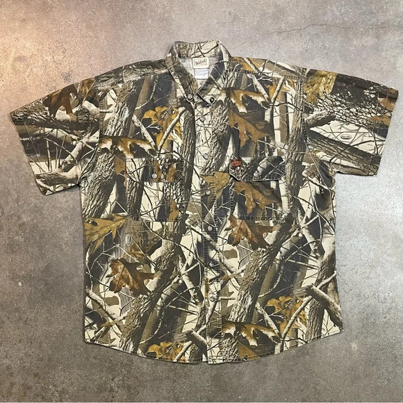 Vintage Woolrich Realtree Hardwoods Camo Button Shirt - Picture 1 of 8